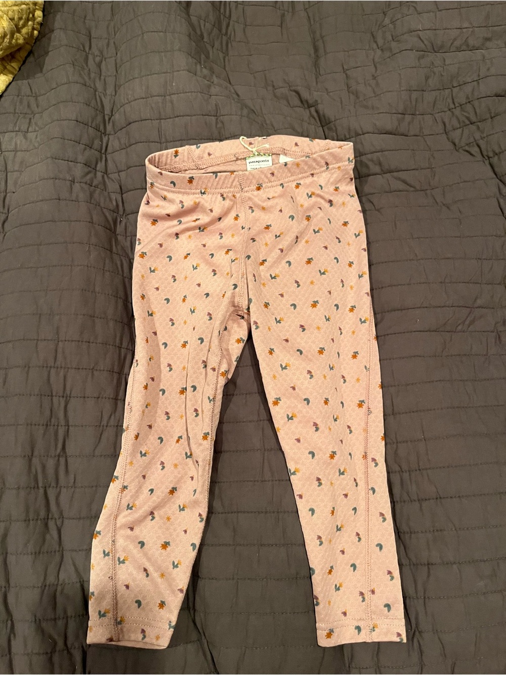 Patagonia Light mauve Floral-Accent Base Layer Capilene midweight bottoms-2T-NWT